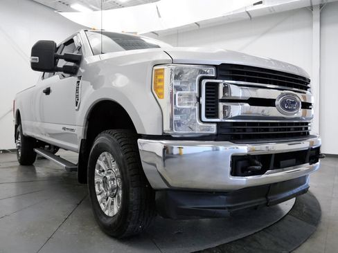 Used 2017 Ford F350 XL w/ STX Appearance Package AWD/4WD image 42