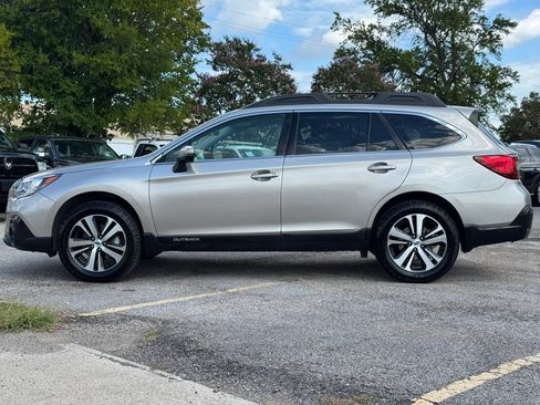 Used 2019 Subaru Outback 2.5i Limited w/ Popular Package #2 AWD/4WD image 3