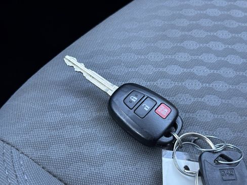 Used 2021 Toyota Tacoma SR image 25