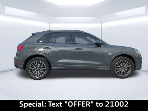 Certified 2023 Audi Q3 2.0T Premium w/ Convenience Package AWD/4WD image 2