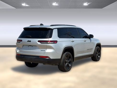 Used 2025 Jeep Grand Cherokee L Limited w/ Black Appearance Package RWD image 9