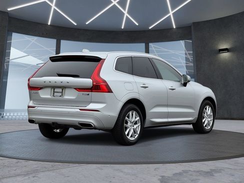 Used 2018 Volvo XC60 T8 Inscription w/ Advanced Package AWD/4WD image 4
