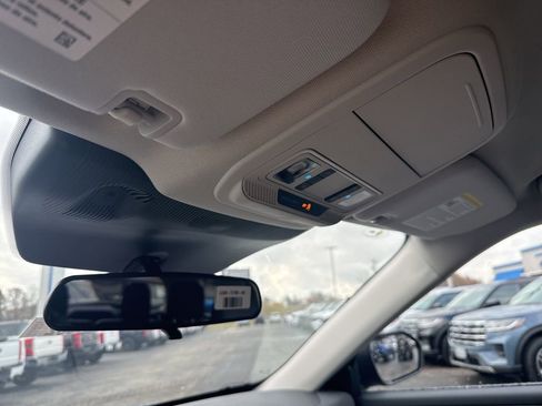 New 2026 Ford Explorer Active w/ Active Comfort Package image 22