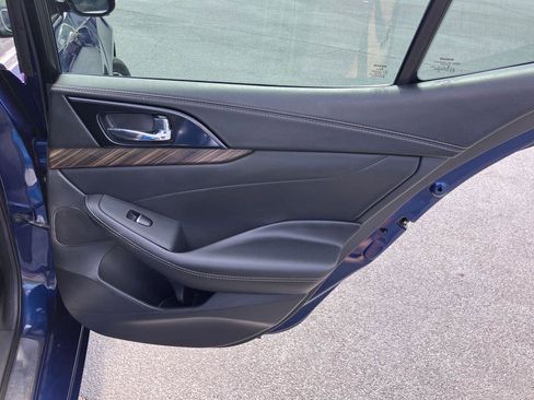 Used 2018 Nissan Maxima Platinum image 31