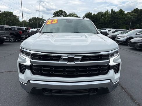 Used 2023 Chevrolet Silverado 1500 LT AWD/4WD image 26