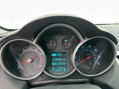 Used 2013 Chevrolet Cruze LT FWD image 23