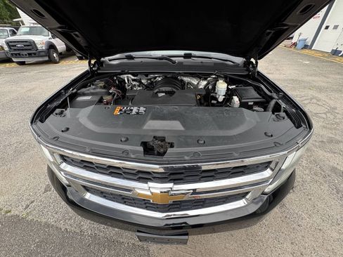 Used 2018 Chevrolet Suburban LT image 67
