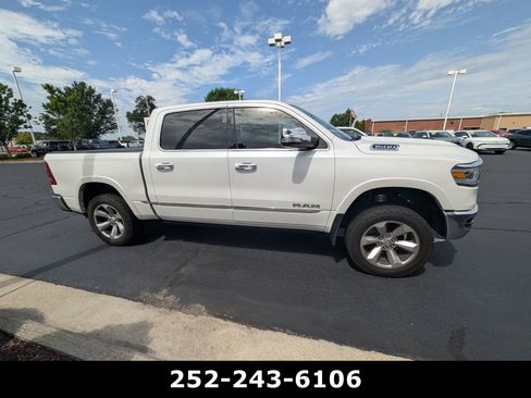 Used 2022 RAM 1500 Limited AWD/4WD image 4