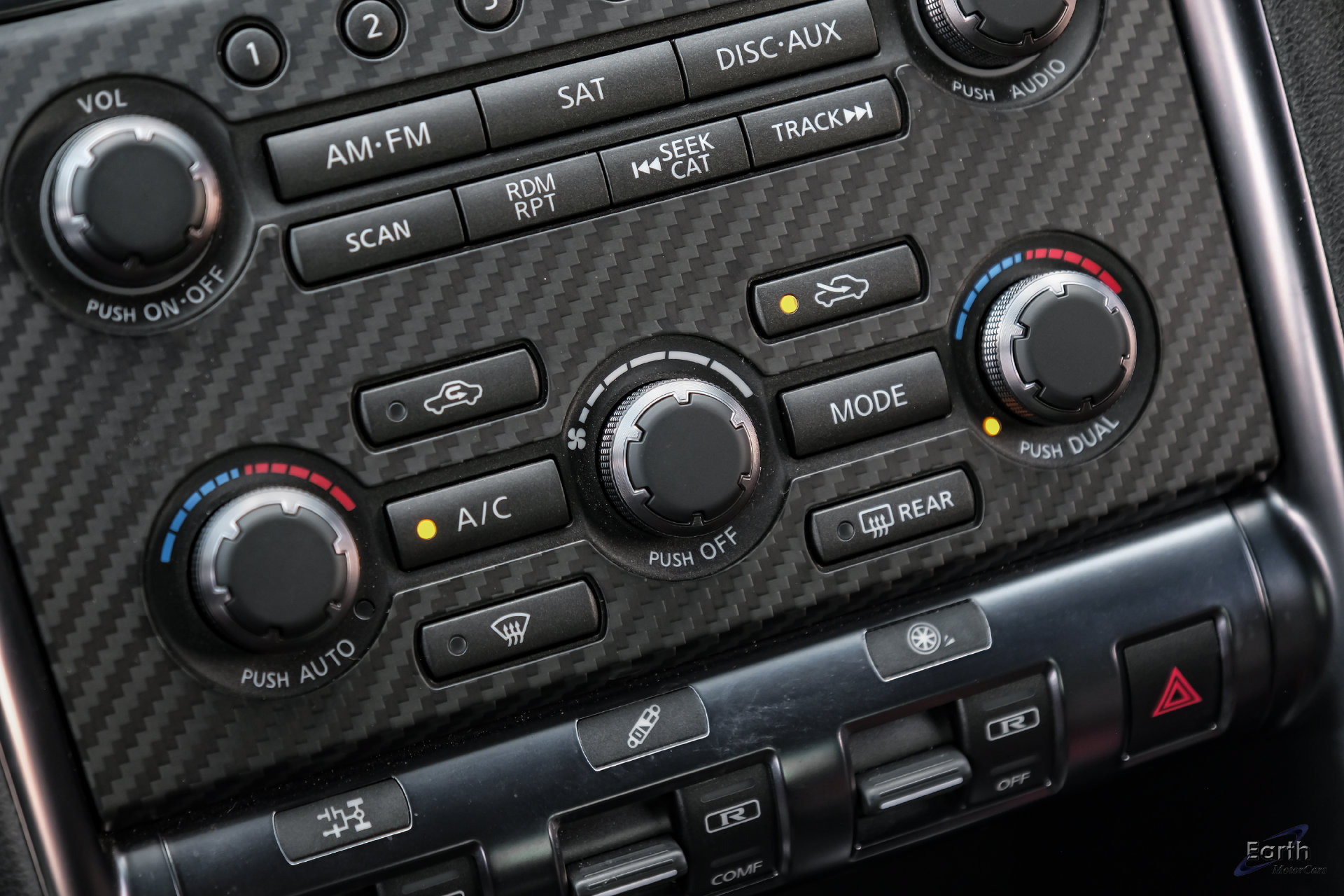 Used 2013 Nissan GT-R Black Edition AWD/4WD image 68