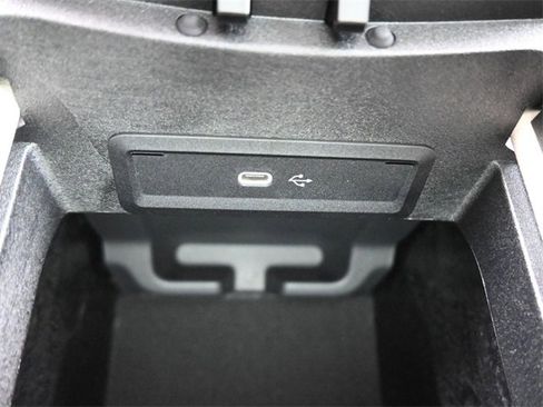 New 2026 Mercedes-Benz GLE 450 4MATIC image 4