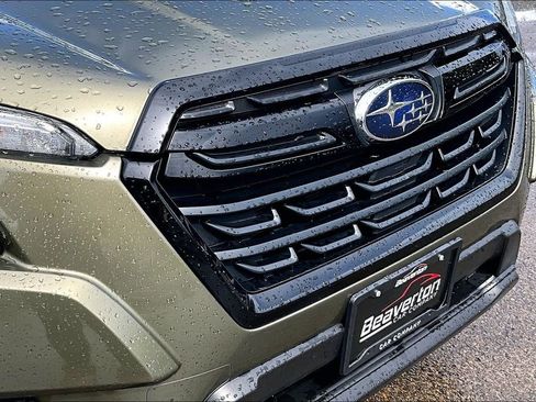 Used 2023 Subaru Forester Premium AWD/4WD image 32