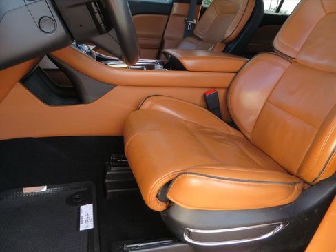 Used 2020 Lincoln Aviator Black Label image 15