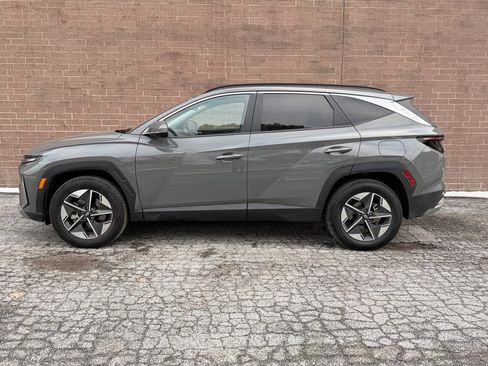 Used 2025 Hyundai Tucson SEL image 2