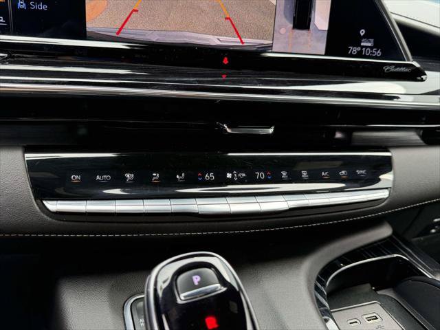 Used 2021 Cadillac Escalade ESV Sport AWD/4WD image 33