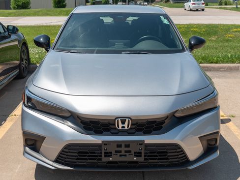 Used 2024 Honda Civic Sport image 3