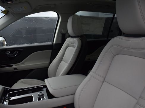 New 2025 Lincoln Aviator Reserve w/ Illumination Package image 14