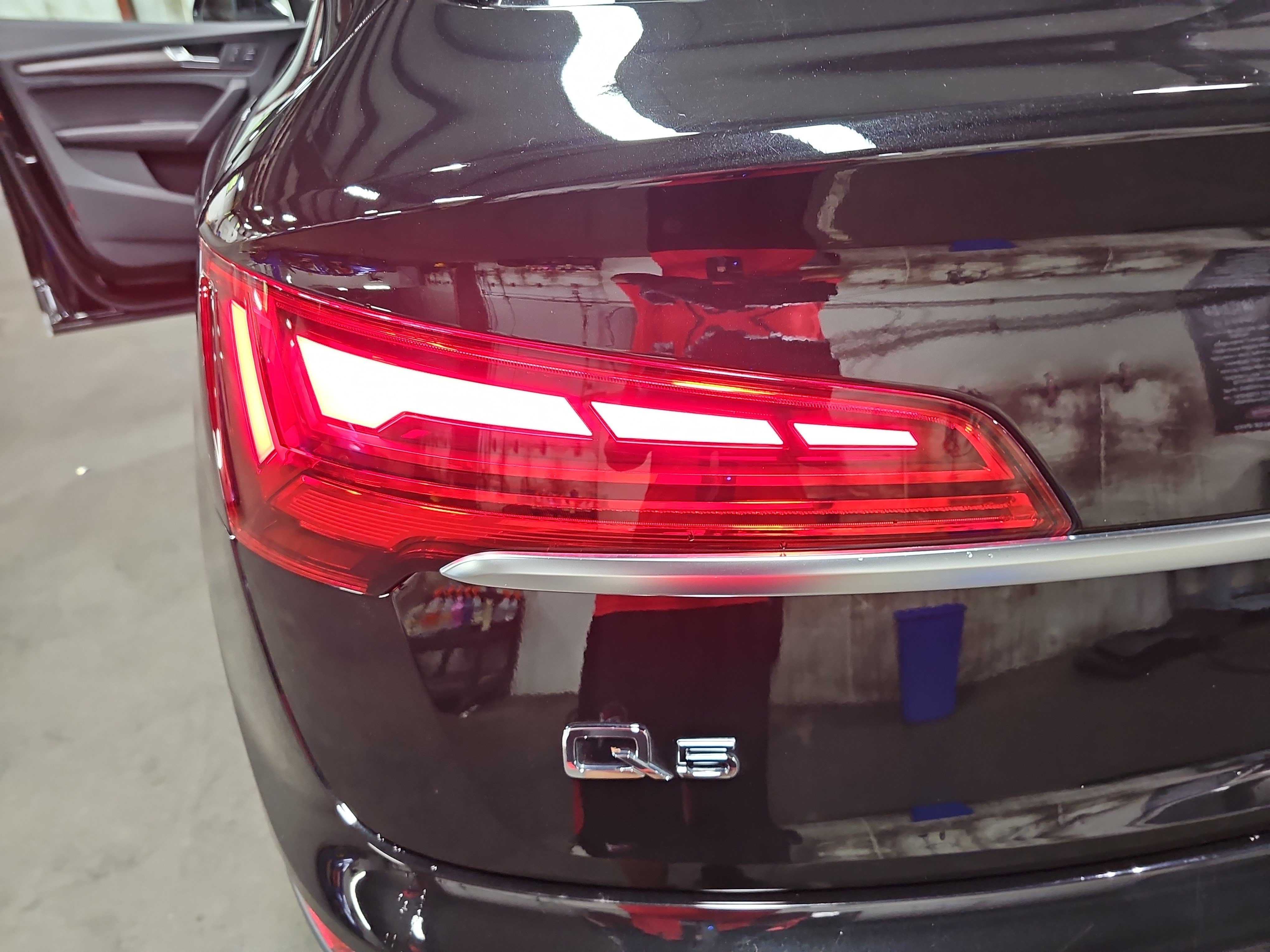 Used 2023 Audi Q5 2.0T Premium w/ Convenience Package AWD/4WD image 36