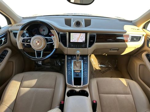 Used 2017 Porsche Macan S w/ Dark Walnut Interior Package image 30