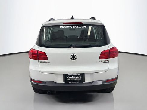 Used 2015 Volkswagen Tiguan S AWD/4WD image 9
