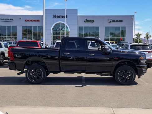New 2026 RAM 2500 Big Horn AWD/4WD image 32