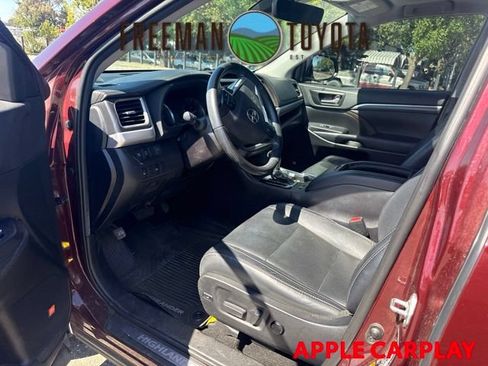 Used 2019 Toyota Highlander Limited AWD/4WD image 7