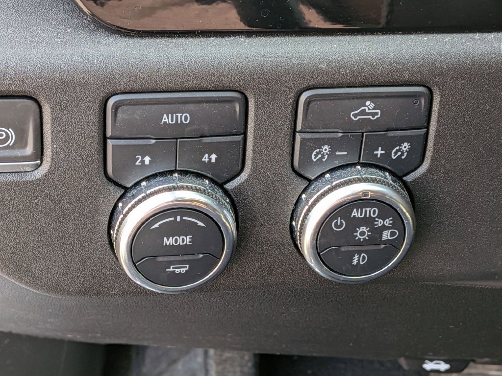 Used 2024 GMC Sierra 1500 Elevation AWD/4WD image 12