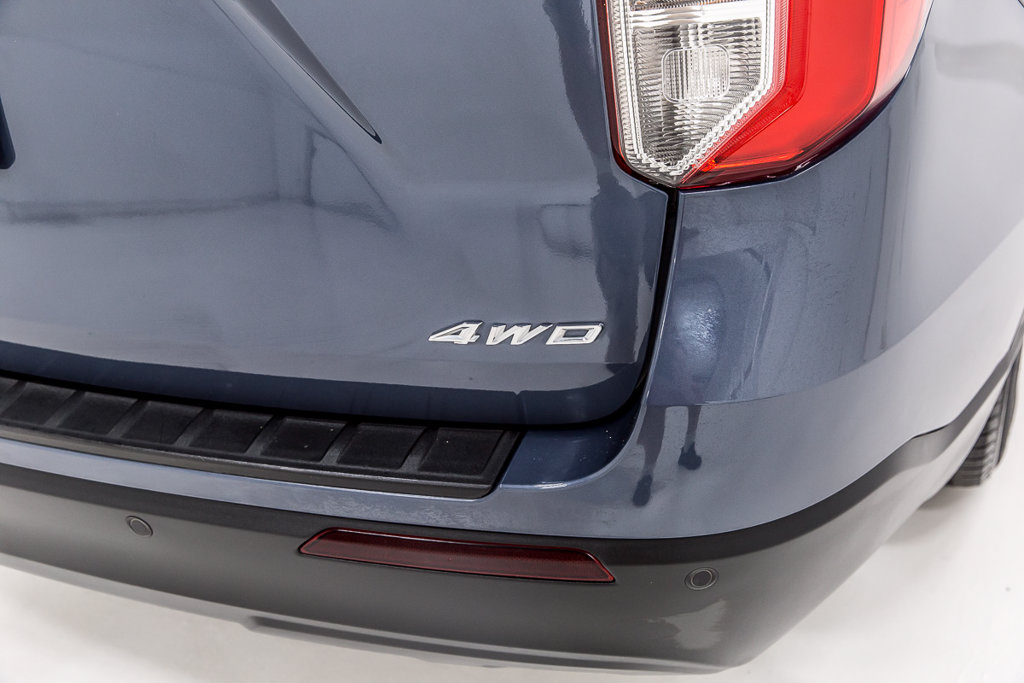 Used 2021 Ford Explorer XLT AWD/4WD image 7