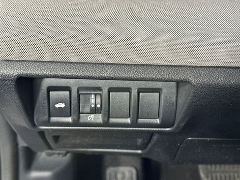 Used 2021 Subaru Legacy w/ Alloy Wheel Package image 19