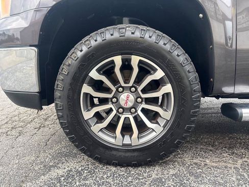 Used 2011 GMC Sierra 1500 SLE w/ Power Tech Package AWD/4WD image 10