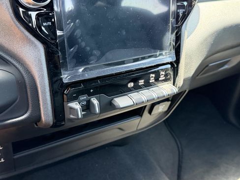 Used 2025 RAM 2500 Tradesman AWD/4WD image 23