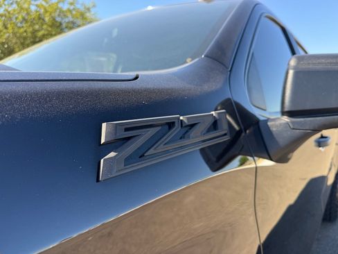 Used 2021 Chevrolet Silverado 1500 Custom Trail Boss AWD/4WD image 10
