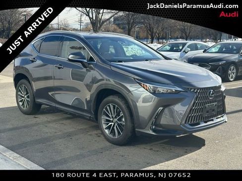 Used 2023 Lexus NX 350 AWD image 5
