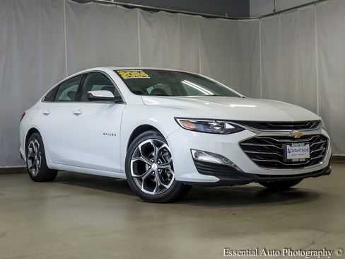 Used 2024 Chevrolet Malibu LT image 2