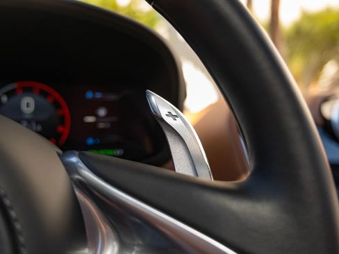 Used 2023 McLaren GT image 12