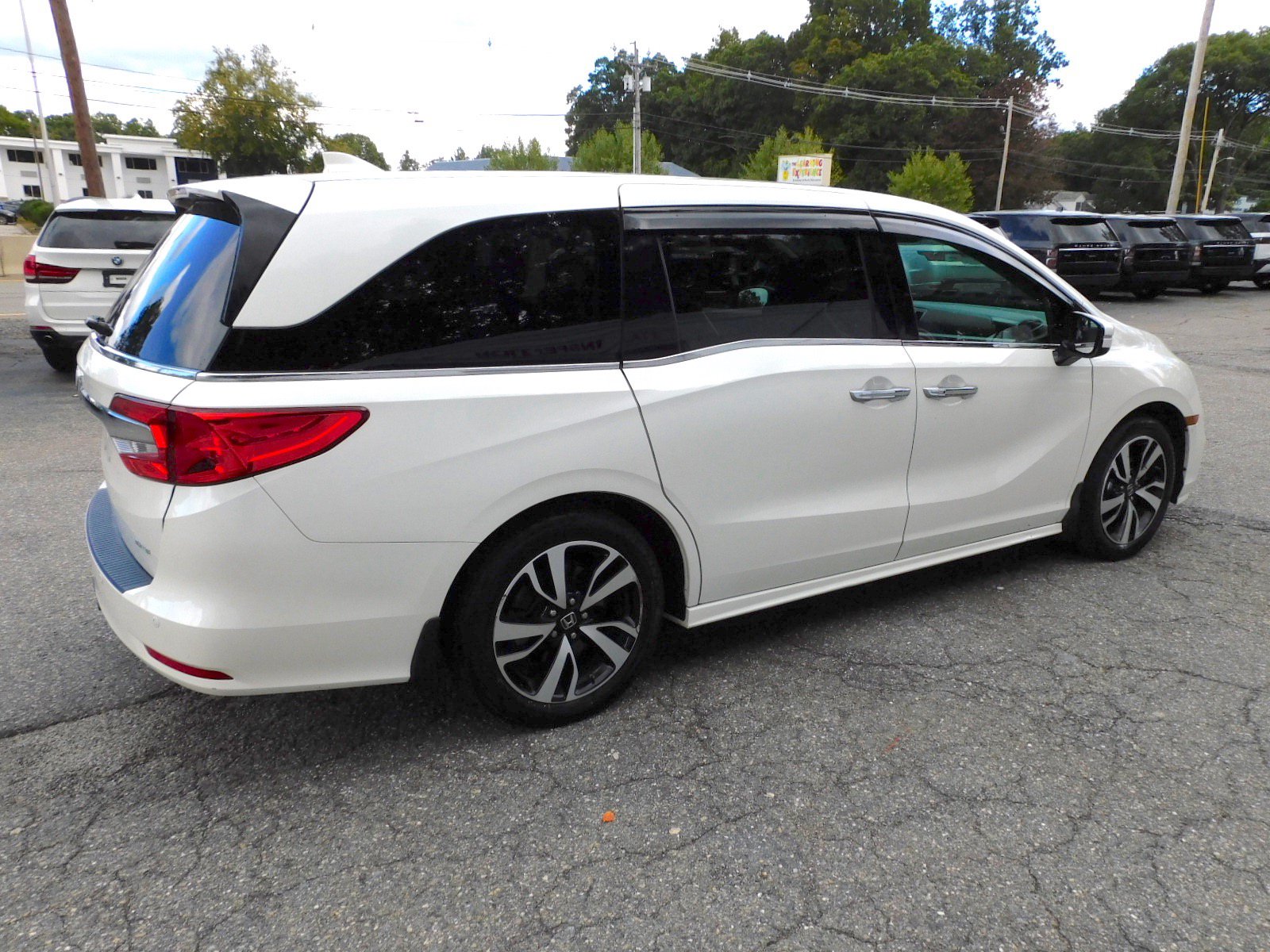 Used 2018 Honda Odyssey Elite image 5