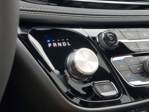 New 2027 Chrysler Pacifica Select FWD image 35
