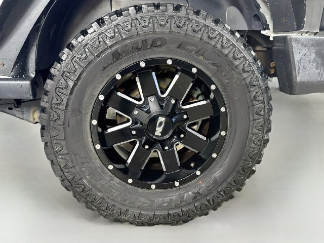 Used 2017 Jeep Wrangler Unlimited Sport w/ Connectivity Group AWD/4WD image 31