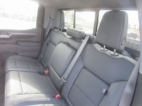 New 2026 GMC Sierra 1500 SLT w/ SLT Premium Plus Package image 15