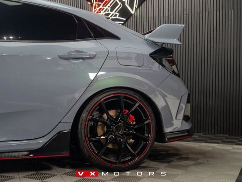 Used 2021 Honda Civic Type R image 9