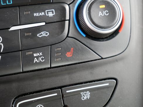 Used 2018 Ford Escape SE w/ Ford Safe & Smart Package AWD/4WD image 29