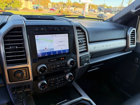 Used 2020 Ford F450 Platinum w/ FX4 Off-Road Package image 18