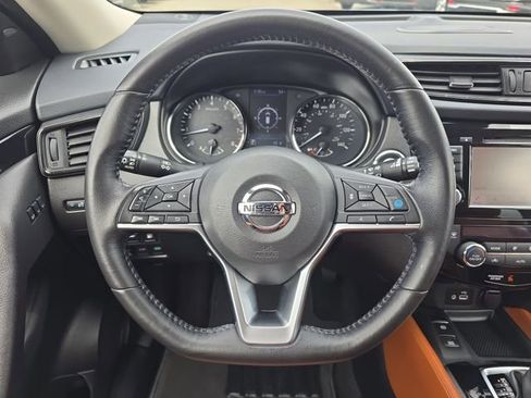 Used 2018 Nissan Rogue SL w/ Premium Package AWD/4WD image 18