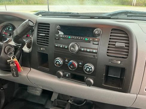 Used 2012 GMC Sierra 2500 W/T w/ Snow Plow Prep Package AWD/4WD image 24