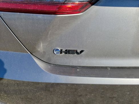 Used 2025 Toyota Camry SE image 22