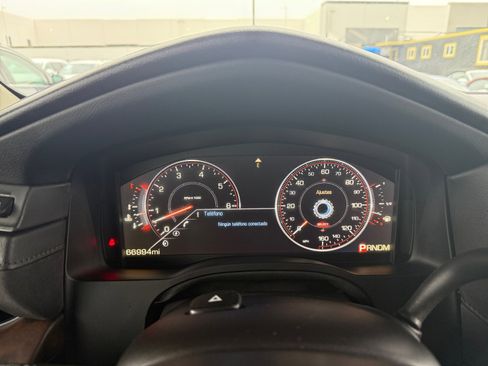 Used 2015 Cadillac Escalade ESV Premium image 20