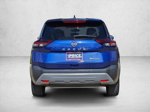 Used 2023 Nissan Rogue SV AWD/4WD image 6