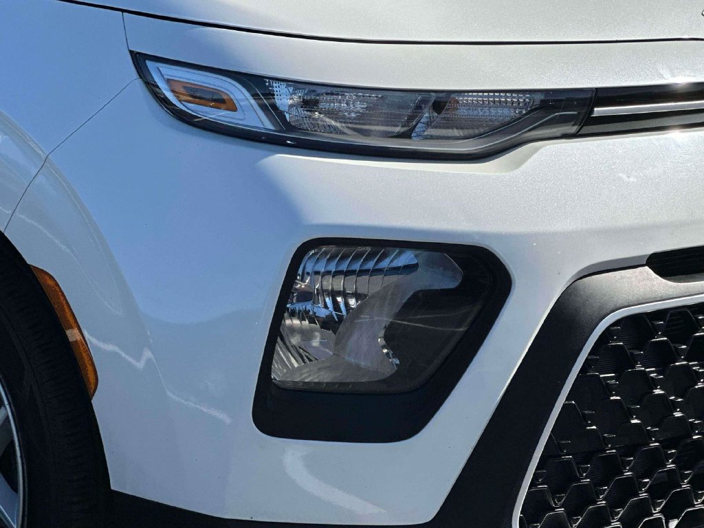 Used 2022 Kia Soul S FWD image 8