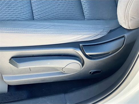 Used 2017 Hyundai Santa Fe Sport image 12