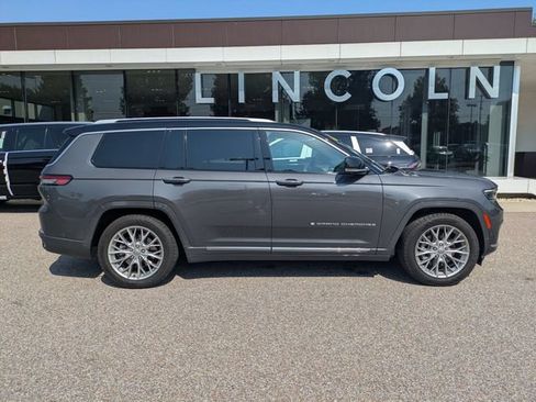 Used 2023 Jeep Grand Cherokee L Summit AWD/4WD image 8