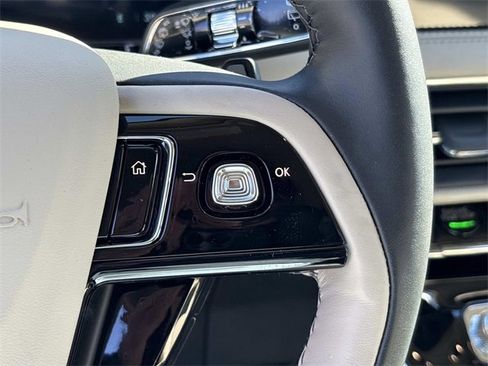 New 2026 Lincoln Corsair Reserve image 27